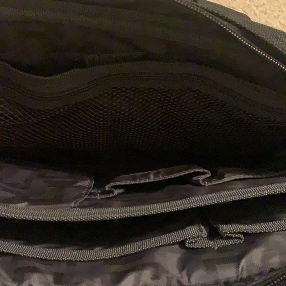 Brand New Nine West Blue Travel Bag Never Used With Original Tags! Vintage 15 yo - Picture 15 of 16